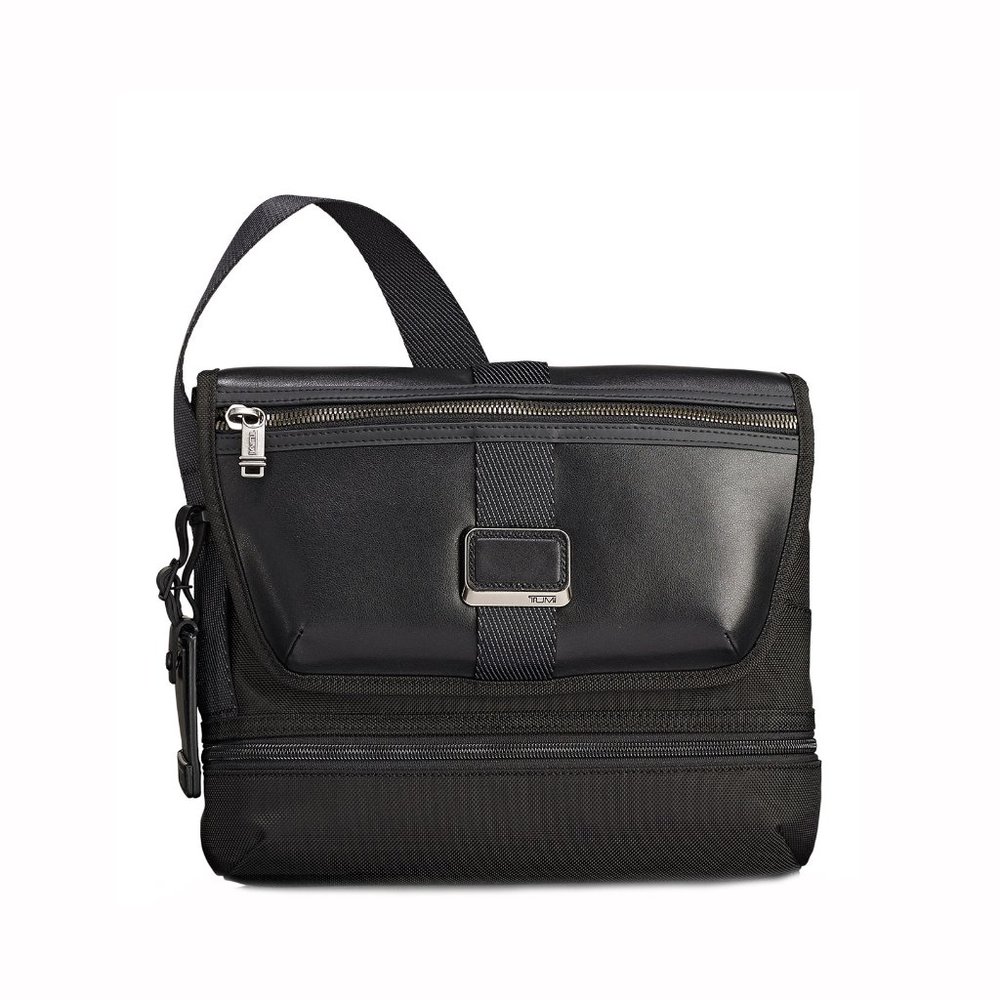 Tumi Voyageur Flap Continental Wallet